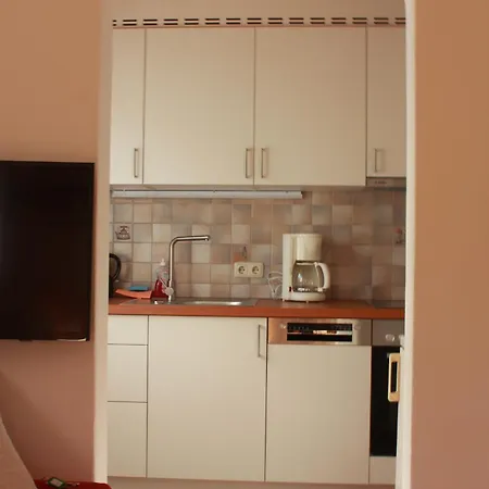 Griselda Apartment *